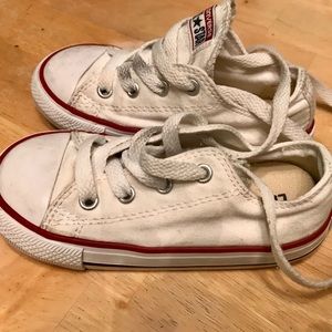 White low top Toddler Converse size 8